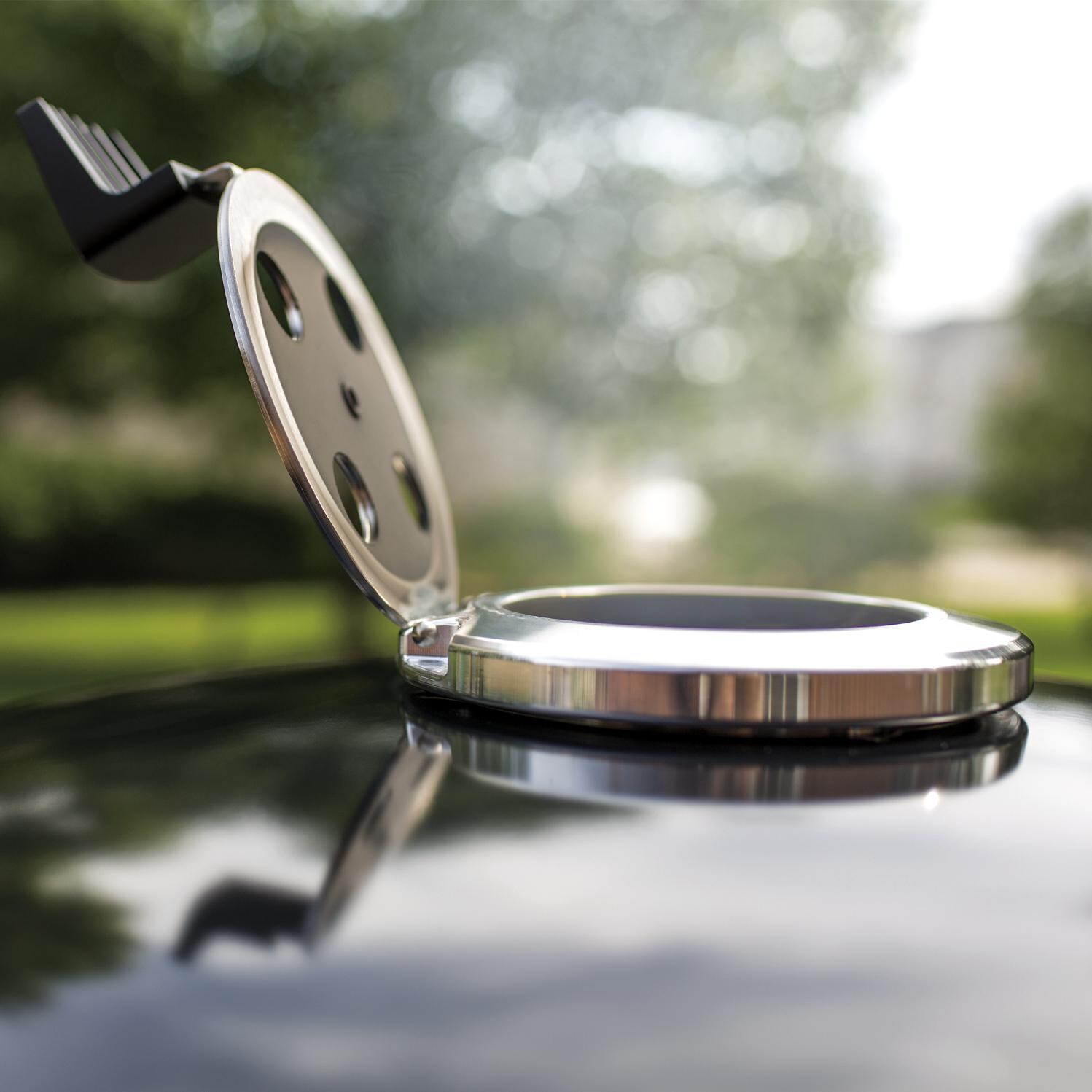 Weber Summit 24-Inch Charcoal Center BBQ Grill - RapidFire Lid Damper thumbnail