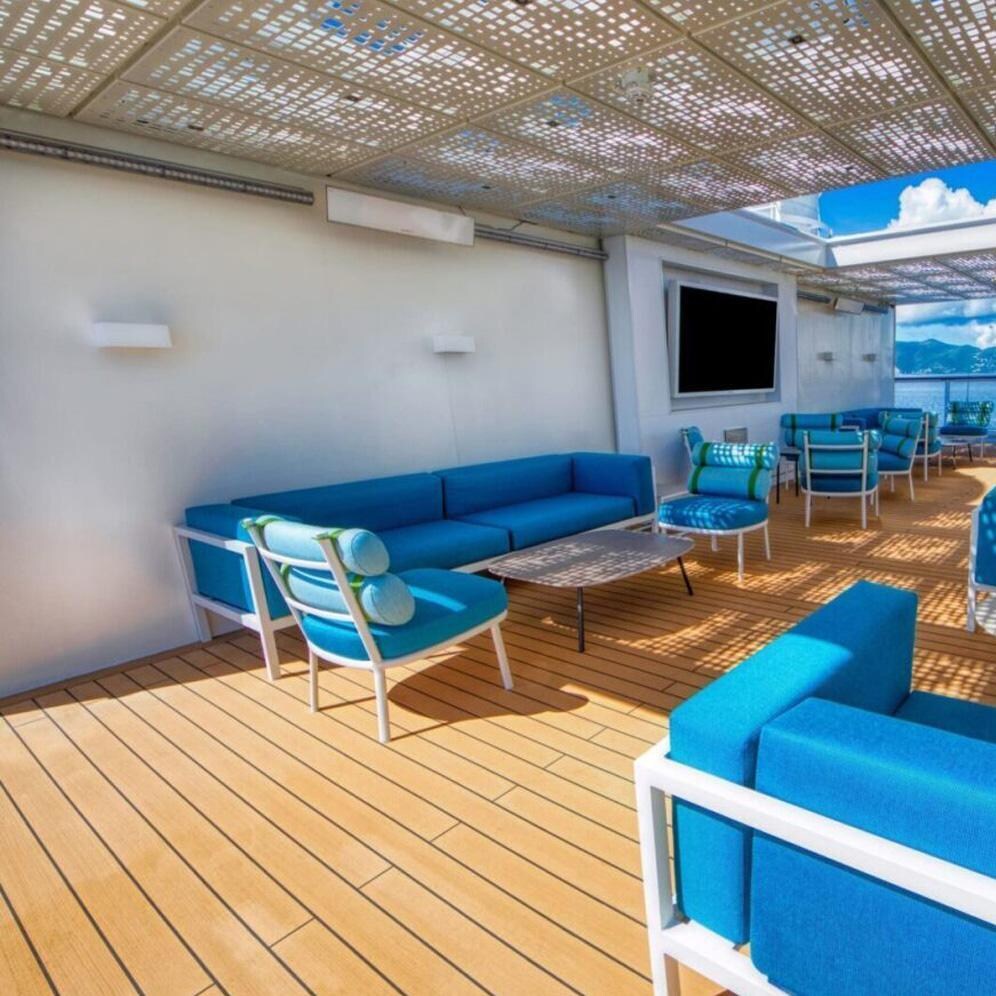 Bromic Platinum 2300W Smart-Heat Series II 240V Electric Patio Heater - Heater On - White - Angled View - Right thumbnail