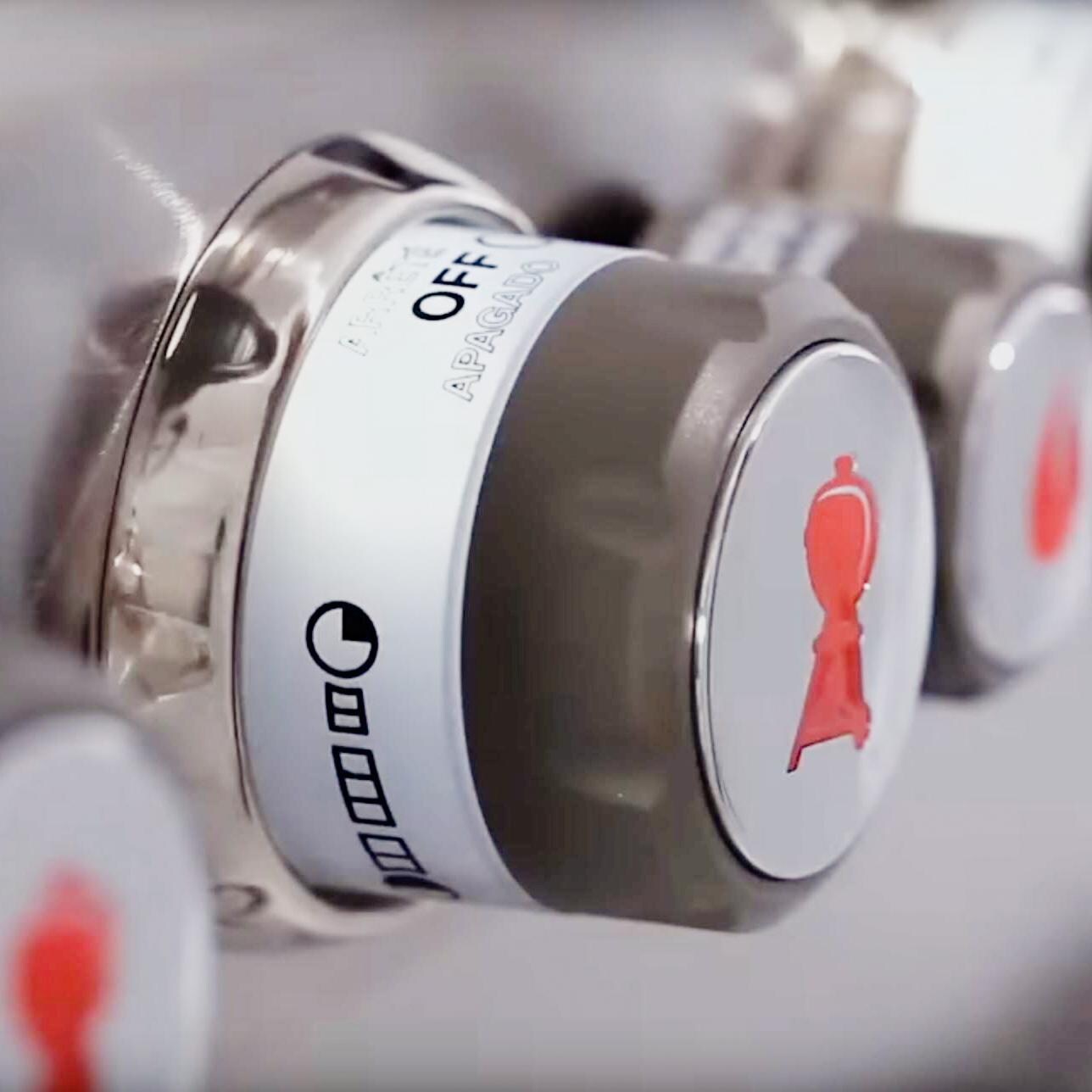 Weber Summit Closeup of Knob thumbnail