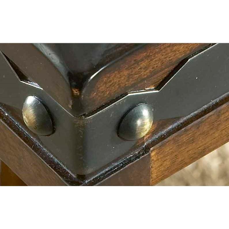 Corner Detail