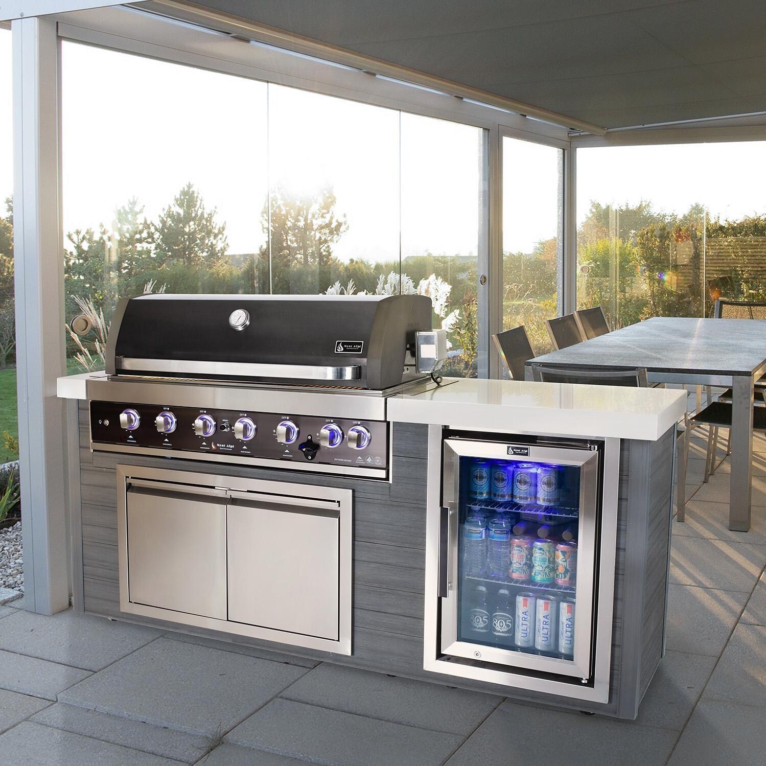 Mont Alpi MA805-AWBSS 6-Burner Black Stainless Steel Art-Wood Propane Island Grill - Lifestyle thumbnail