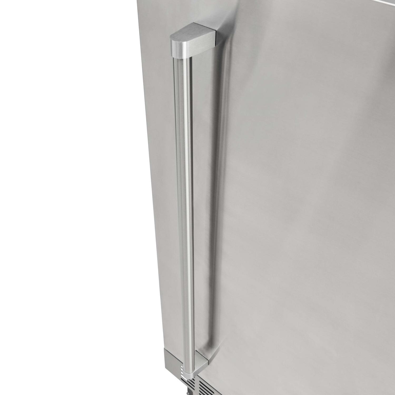 Coyote 21 Inch Built-In Refrigerator - C121R-S-R - Handle - Detail thumbnail
