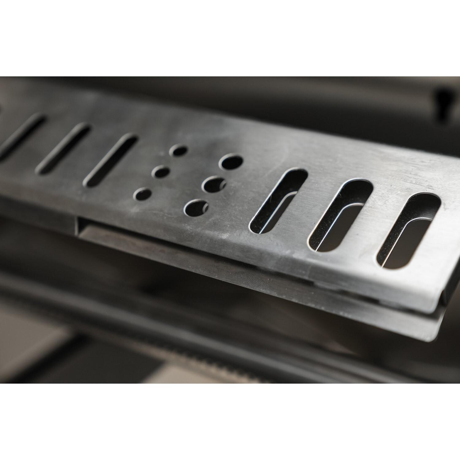 Mont Alpi MAi805-DFC Deluxe Propane Gas Island Grill W/ Refrigerator Cabinet - Flame Tamers - Detail