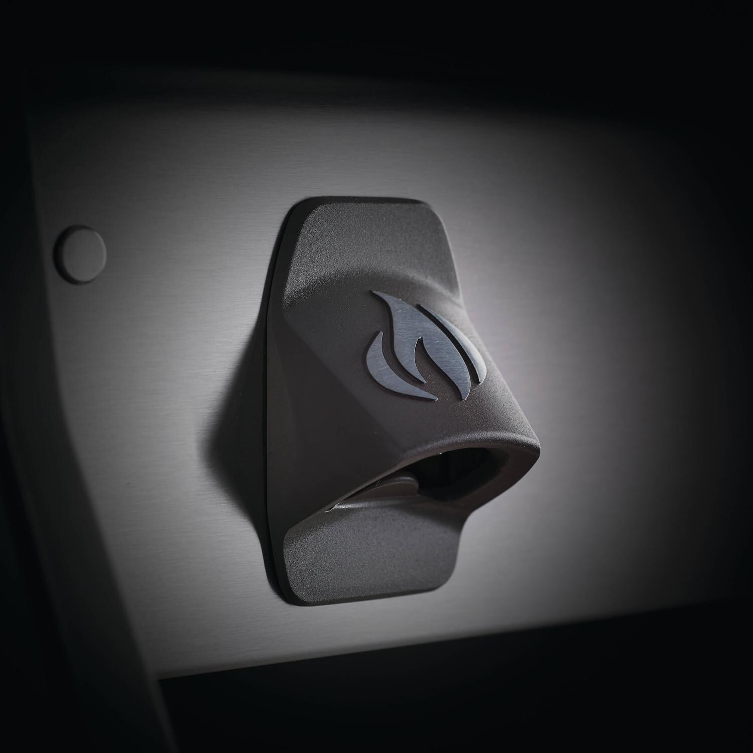 Napoleon RSE525RSIBNSS-1 Rogue SE 525 RSIB Natural Gas Grill with Infrared Rear Burner and Infrared Side Burner - Stainless Steel - Built-In Bottle Opener thumbnail