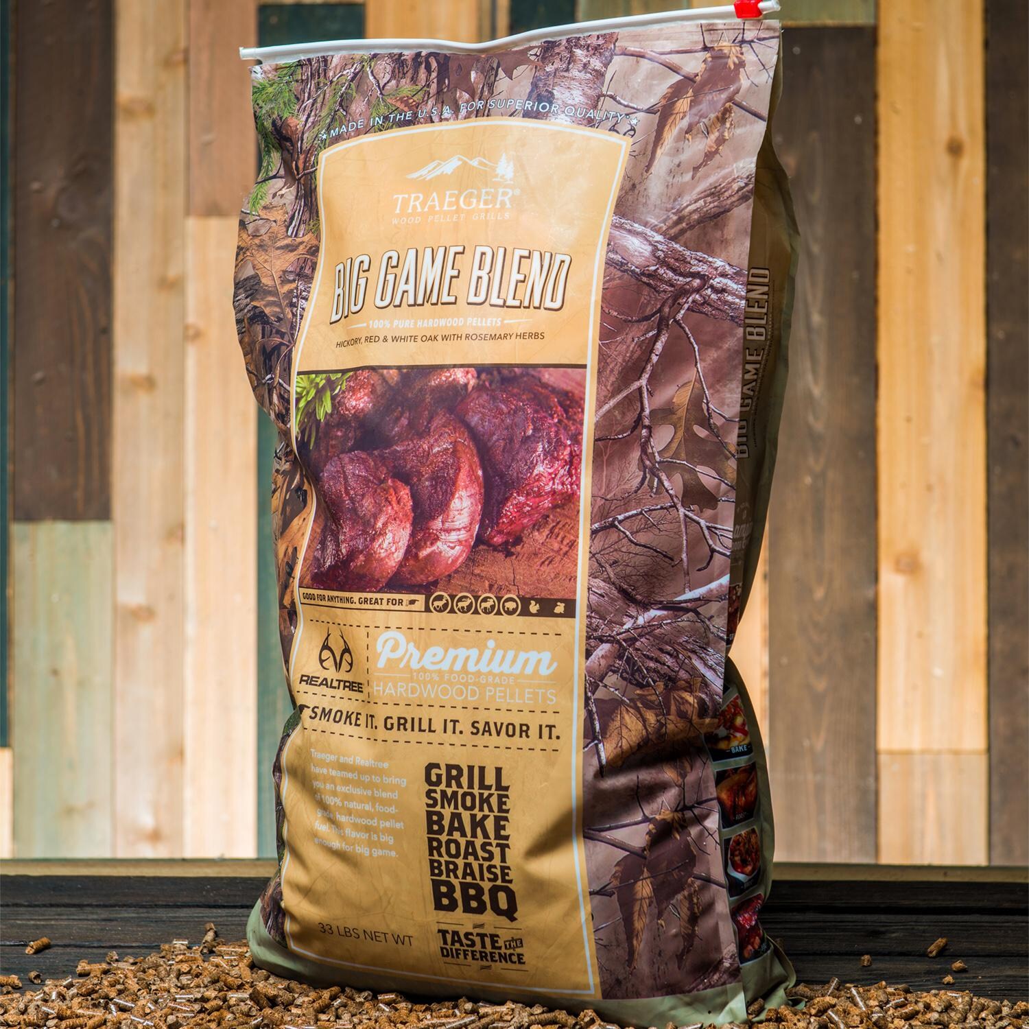 Traeger 33 Lb Natural Hardwood Pellets Realtree Big Game Blend Bbqguys