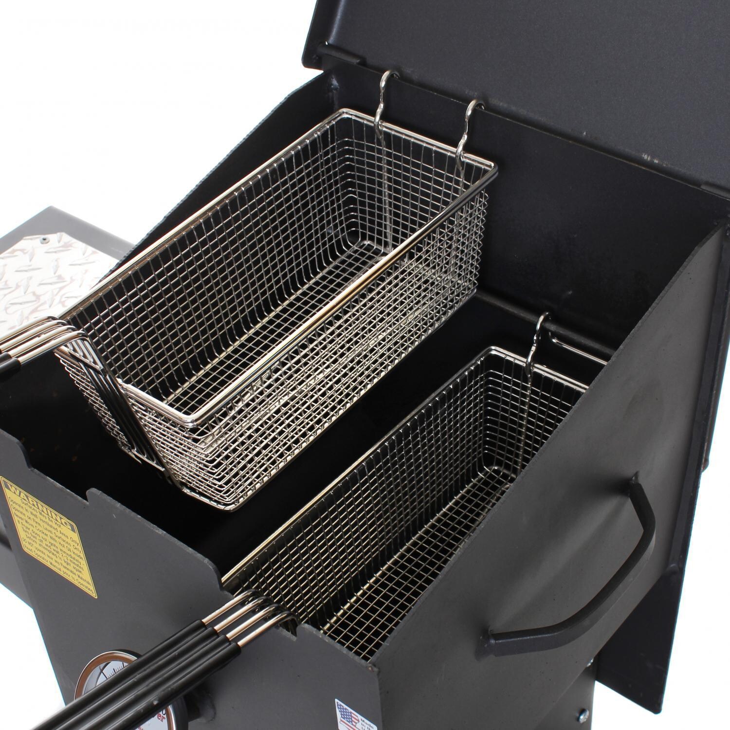 Cajun Fryer 4 Gallon Deep Fryer With 2 Baskets - Inside Close Up thumbnail