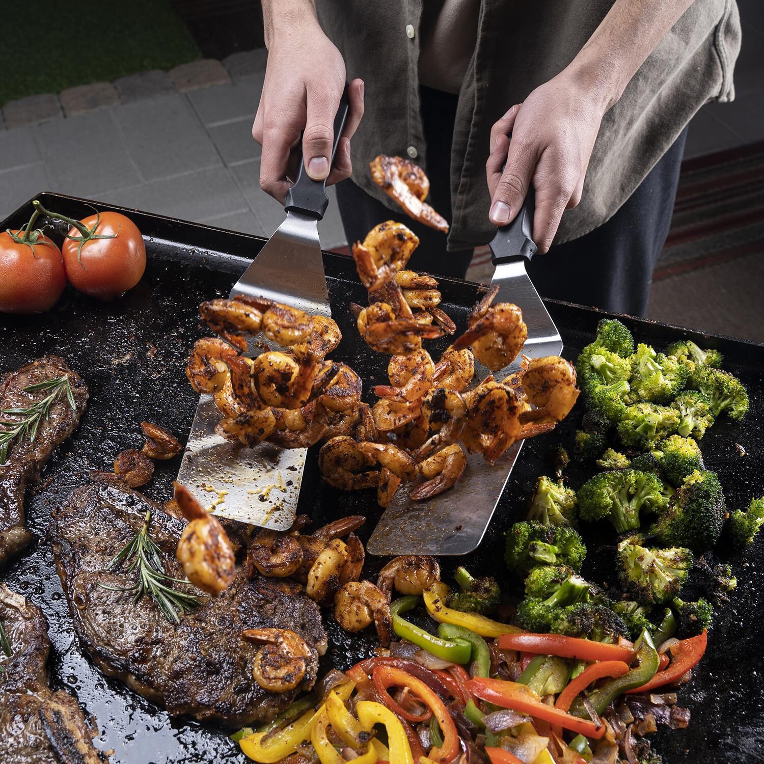 Blackstone Products 1542 5-Piece Griddle Toolkit - Flipping Shrimp thumbnail