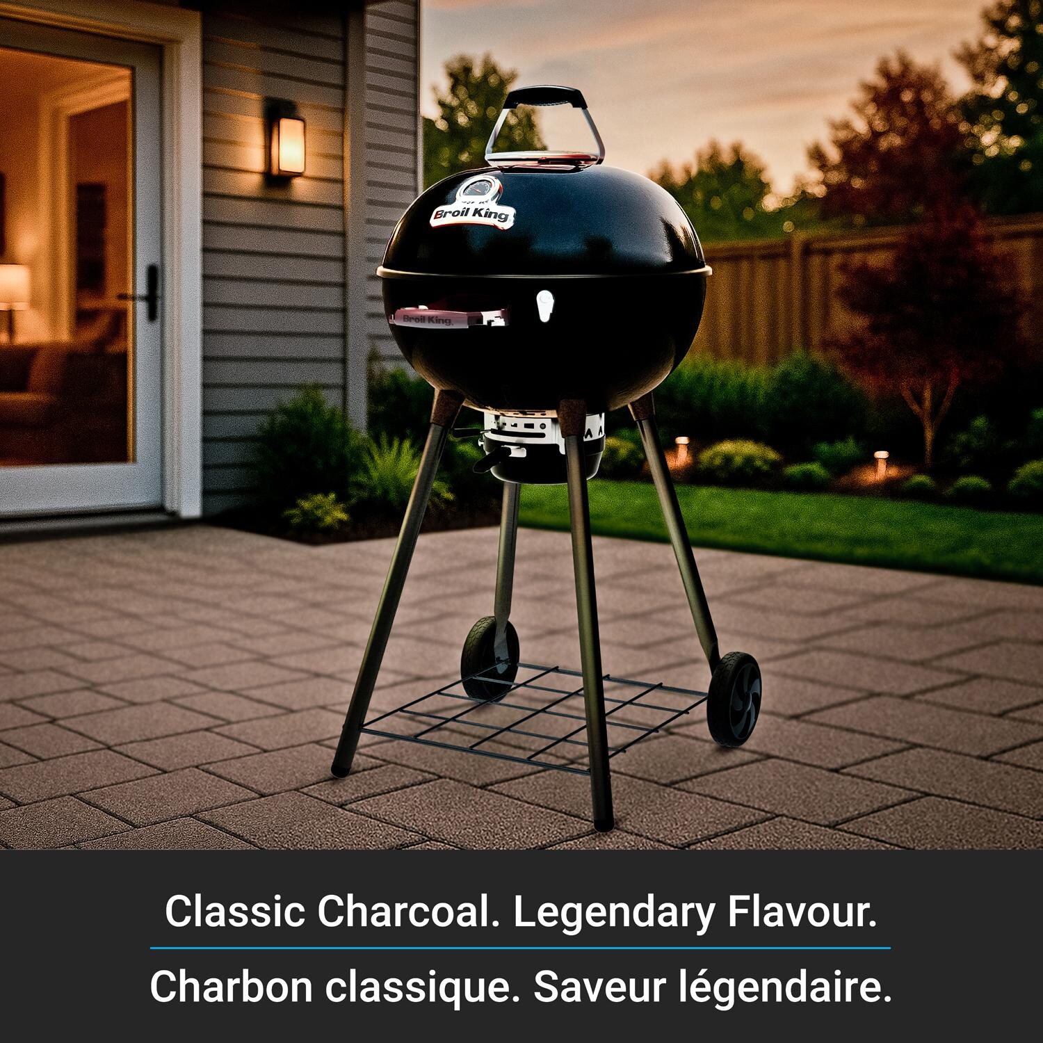 Broil King 401110B Kettle 22 1/2-in Crown Charcoal Grill - Black - Lifestyle thumbnail