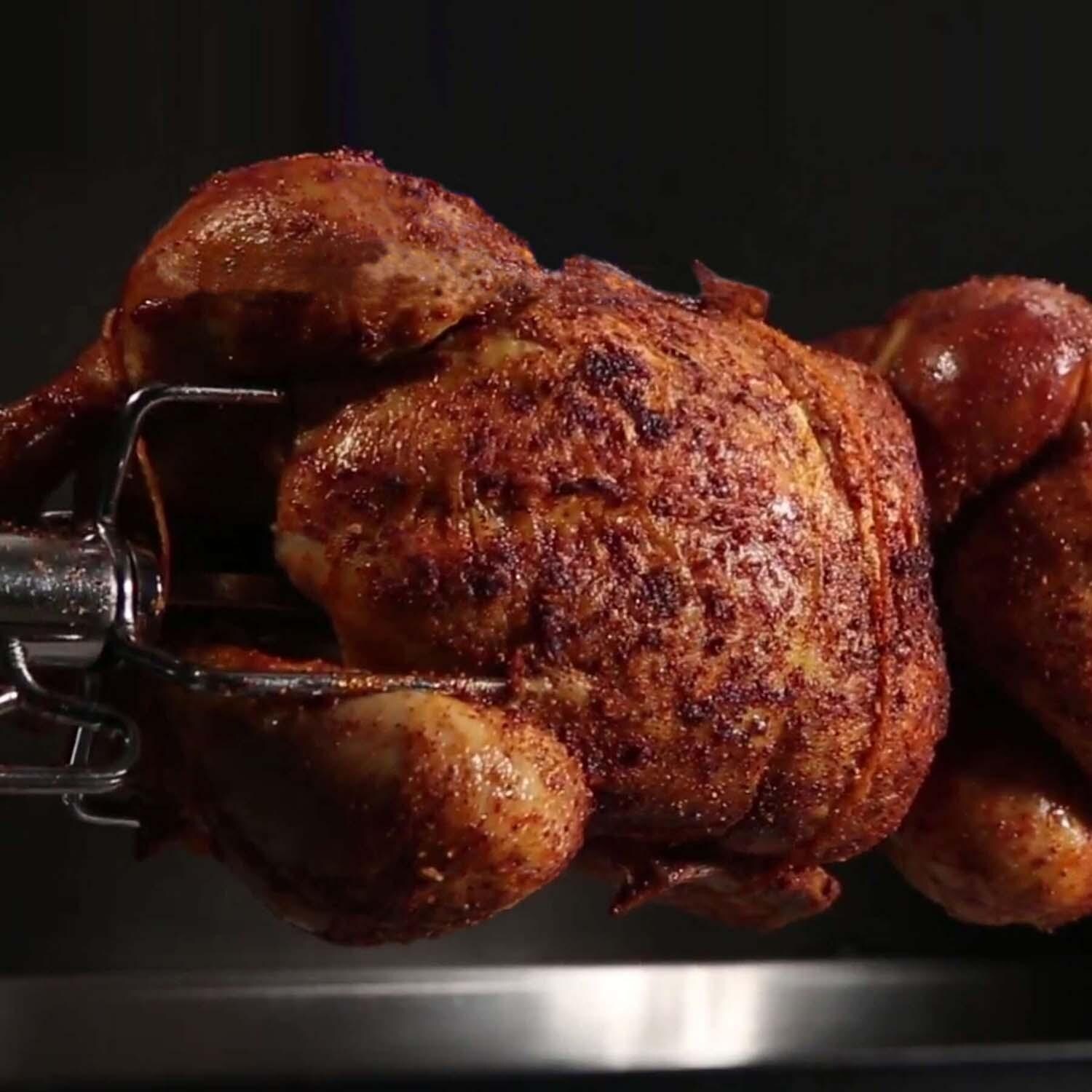 Broil King 495051 Regal 400 Wi-Fi & Bluetooth Controlled 26-in Pellet Grill - Rotisserie Chicken - Lifestyle thumbnail