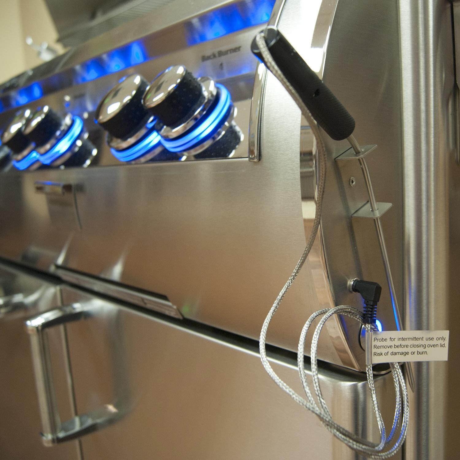 Fire Magic - E660S-8E1P-62 - Echelon Diamond 30-Inch Propane Gas Grill W/ Side Burner & Rotisserie - Meat Probe Plugged In thumbnail