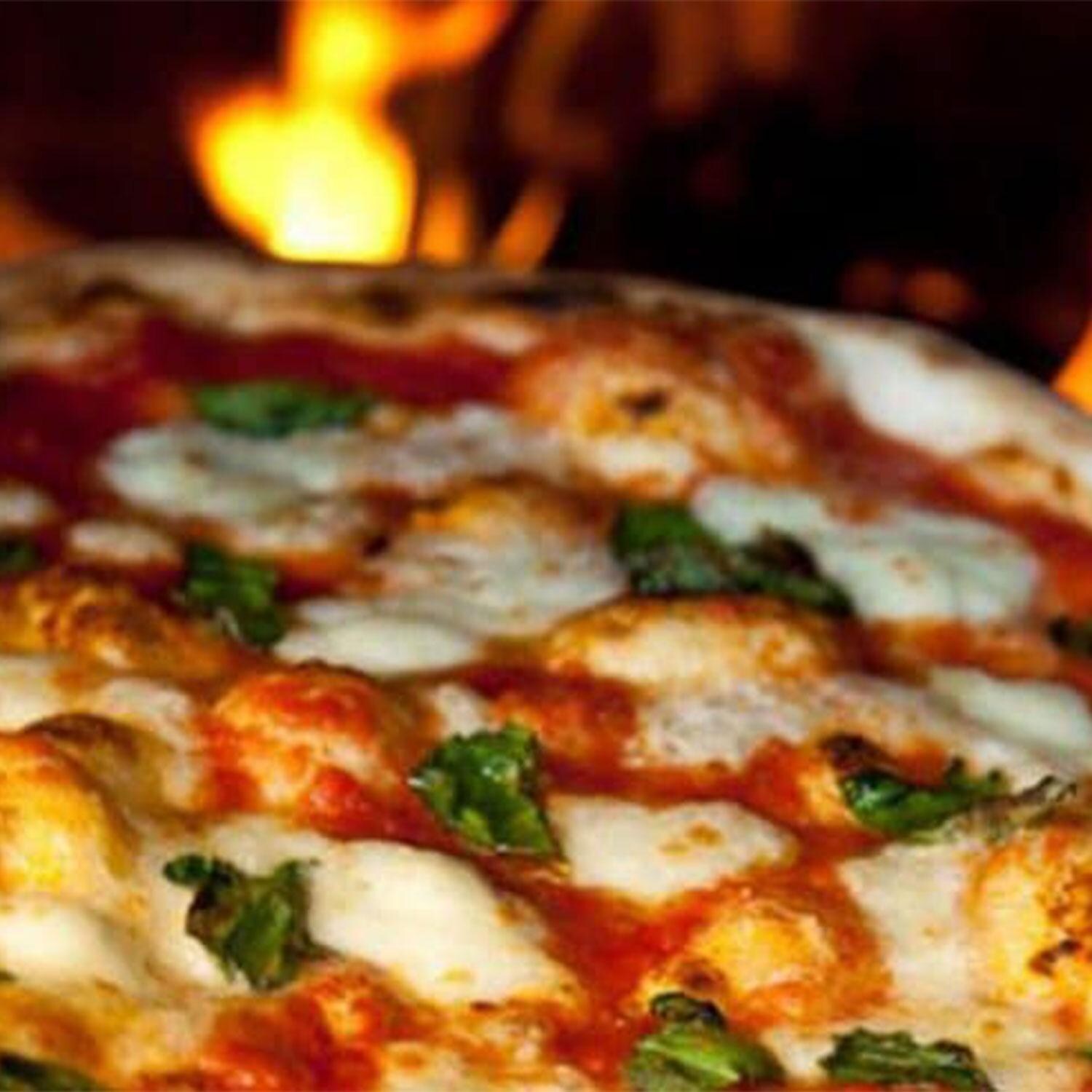 XO Appliance XOPIZZA4WRO PIZZA4 Built-In / Countertop Wood-Fired Pizza Oven in Red - Baked Pizza - Lifestyle thumbnail