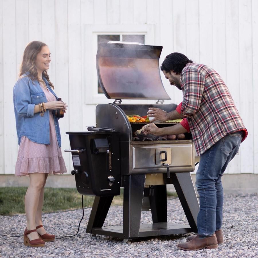 Camp Chef Woodwind Pro 24-in Pellet Grill w/ Propane Sidekick Sear