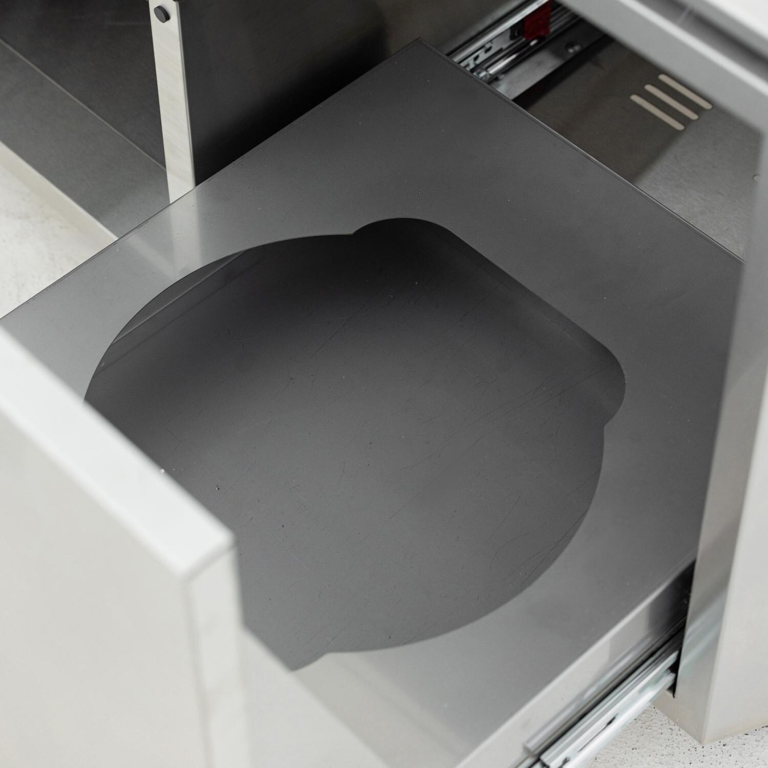 Blaze BLZ-GRIDDLE40-CART-LTSC LTE PRO 40-Inch Gas Griddle Cart - Propane Tank Roll Out - Detail thumbnail