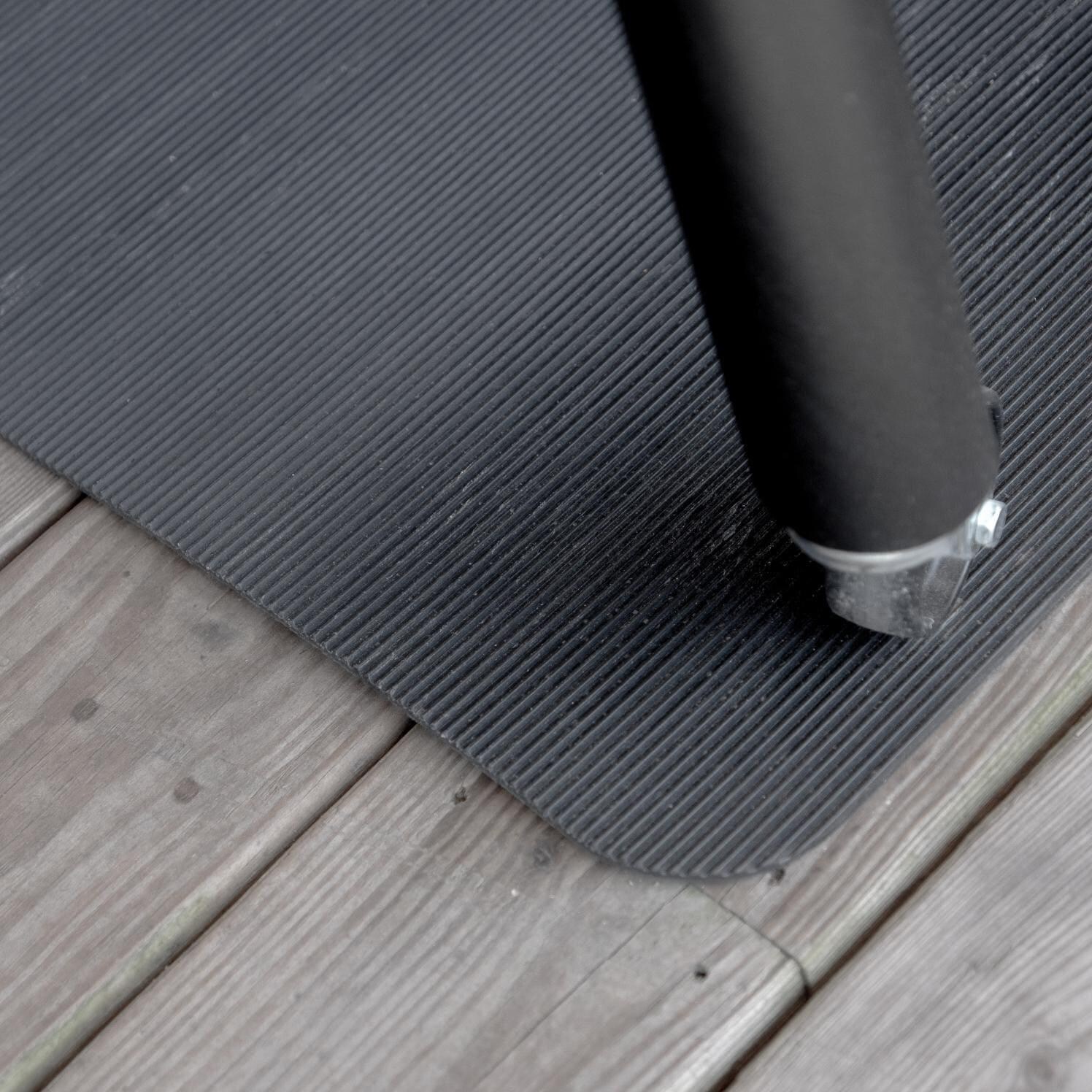 BBQGuys Signature BBQ-WLD-3777-42S 42 X 30 Inch Rubber BBQ Grill Mat - Grill Wheel At Edge thumbnail