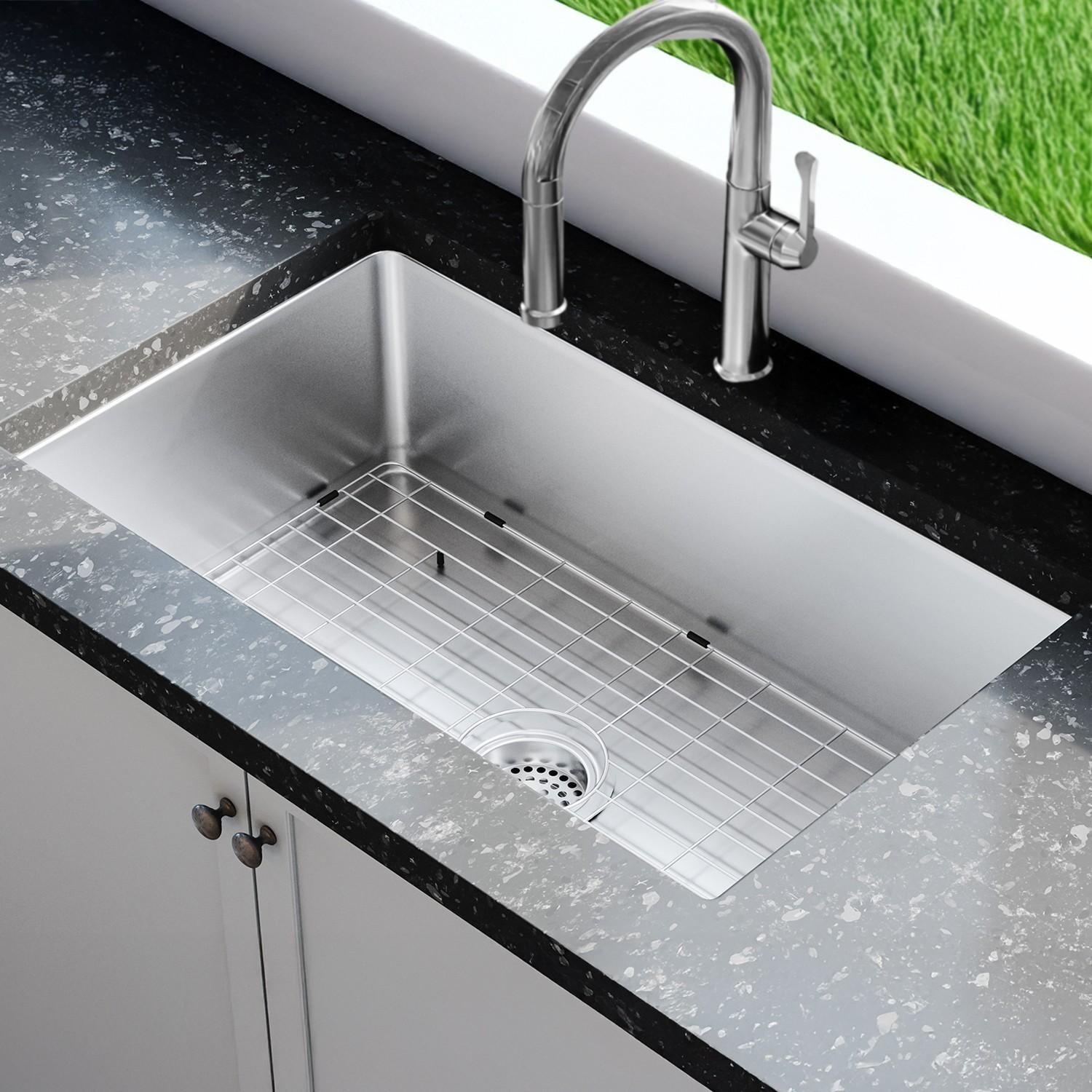 BBQGuys Signature Undermount Stainless Steel 33-Inch Single Bowl Sink W/Grid and Strainer