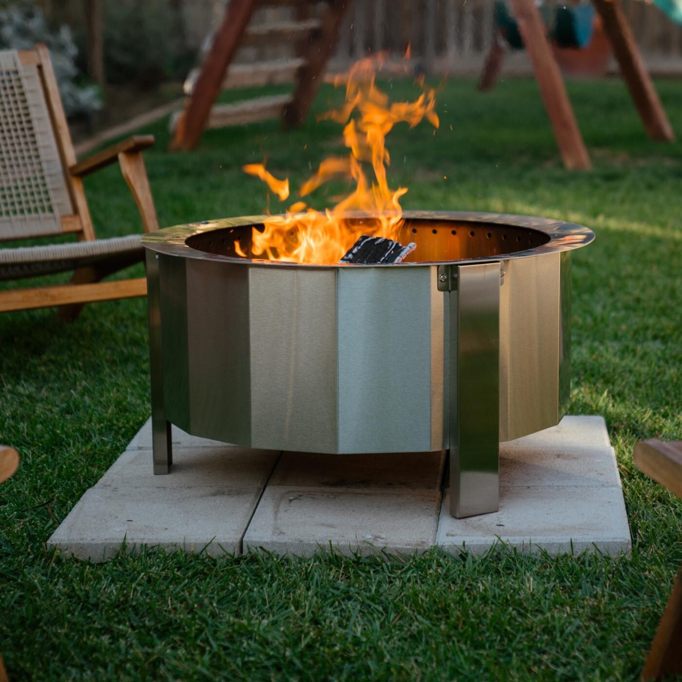 Firegear LUME-MS1 LUME 21-Inch Round Wood Burning Freestanding Smoke-Less Fire Pit - Backyard Bonfire Lifestyle thumbnail