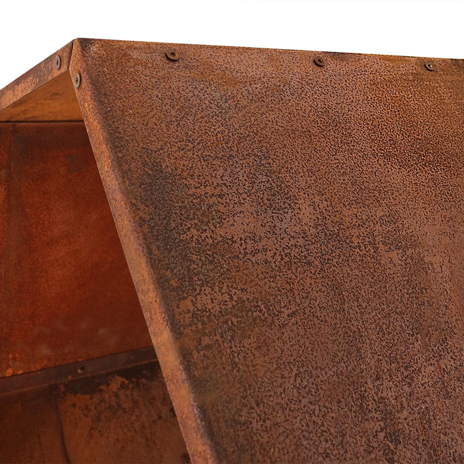 Ultimate Patio 30-Inch Hexagon Rustic Honeycomb Log Rack - Material Texture - Detail thumbnail