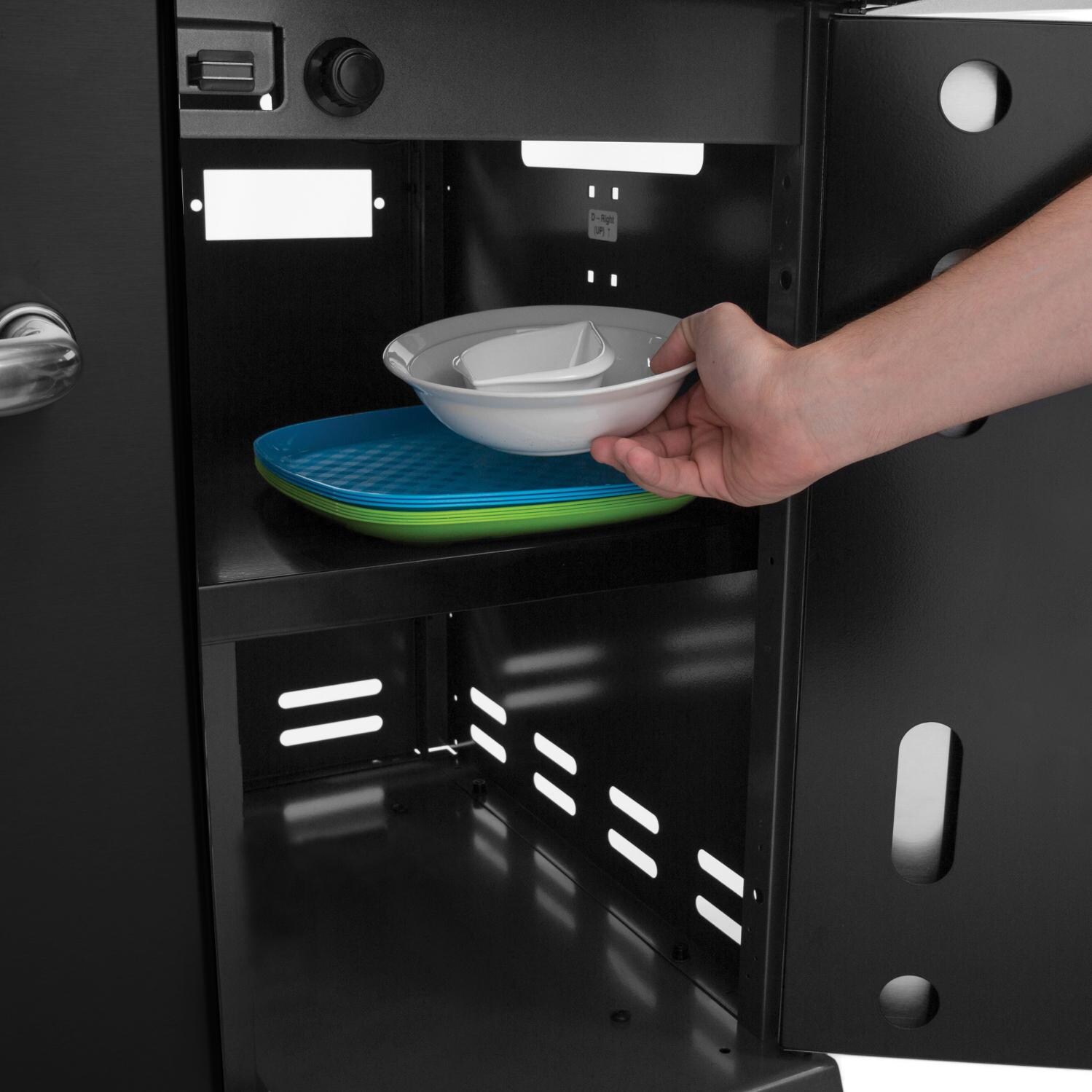 Broil King Regal XLS Pro 6-Burner Freestanding Gas Grill - Integrated Storage Shelf thumbnail