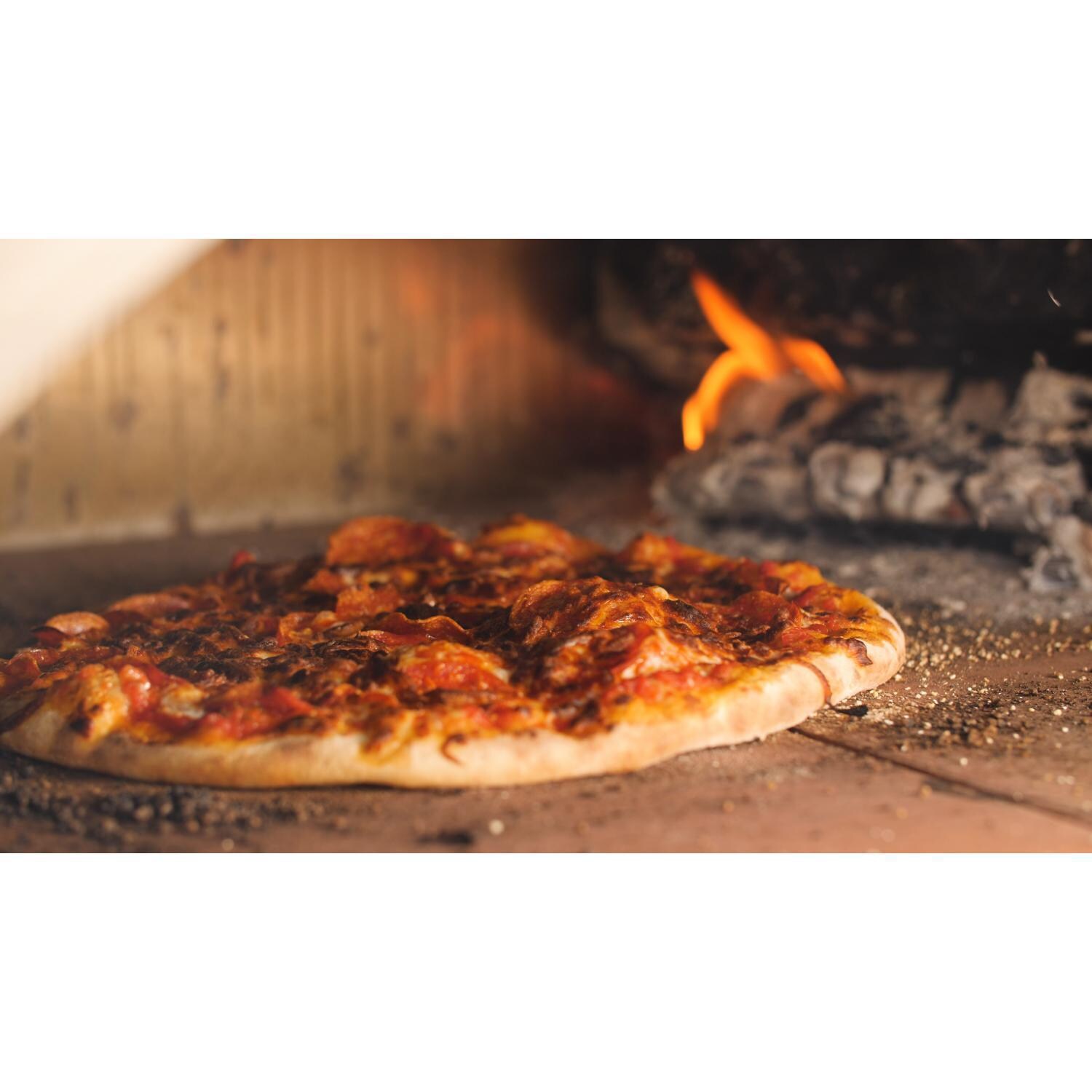 ALFA FX4PIZ-LRAM 4 Pizze 31-Inch Outdoor Wood-Fired Pizza Oven - Baking Pizza thumbnail