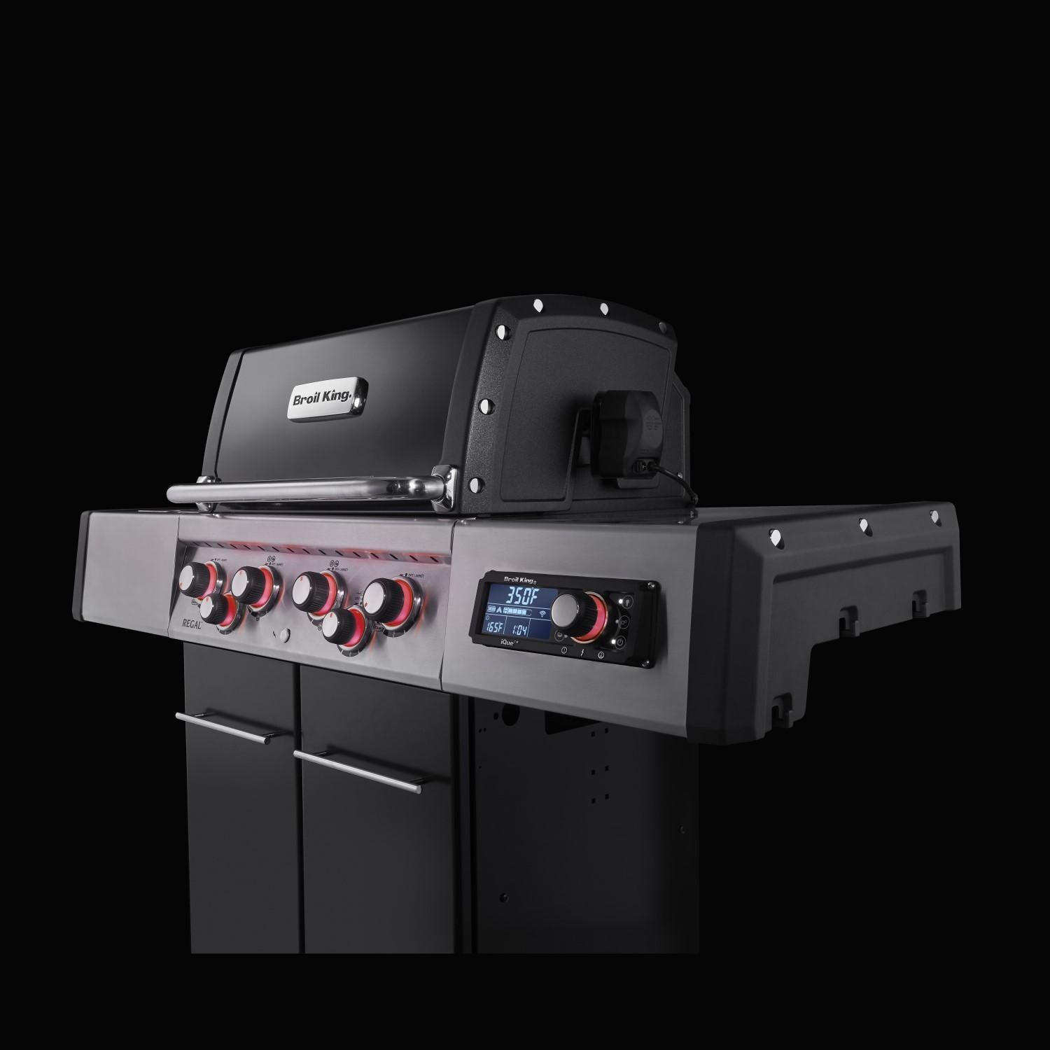 Broil King 687244 Regal Q 490 Pro IR Propane Grill - Glamour Red Knobs - Detail thumbnail