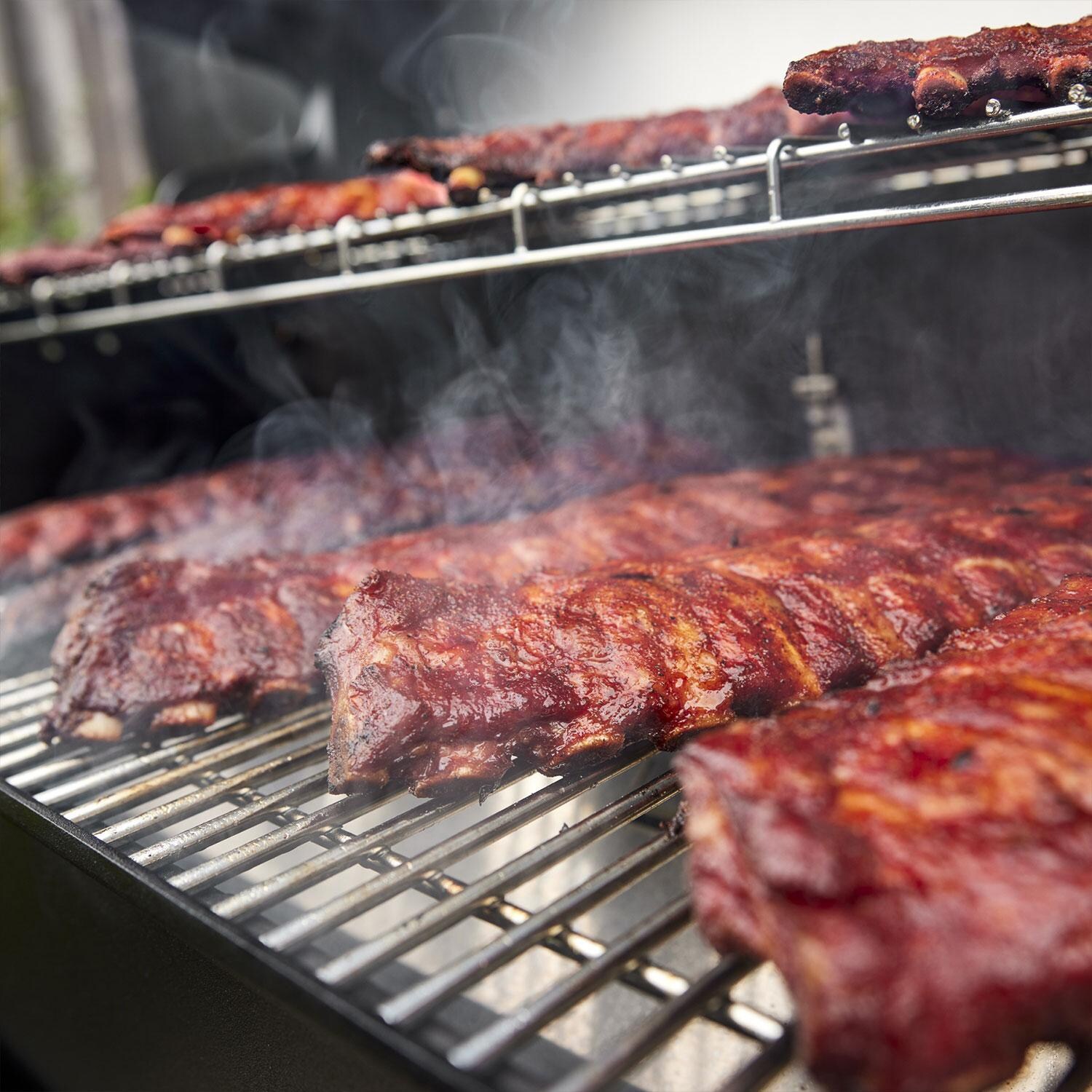 Weber 1500121 Searwood XL 600 Pellet Grill - Babyback Ribs - Lifestyle thumbnail