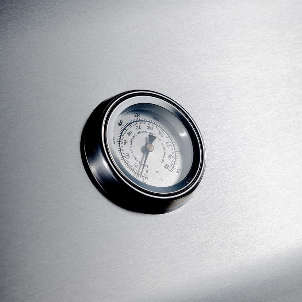 Cutlass Elite 30-in 3 Burner Built-In Natural Gas Grill - Temperature Gauge - Detail thumbnail