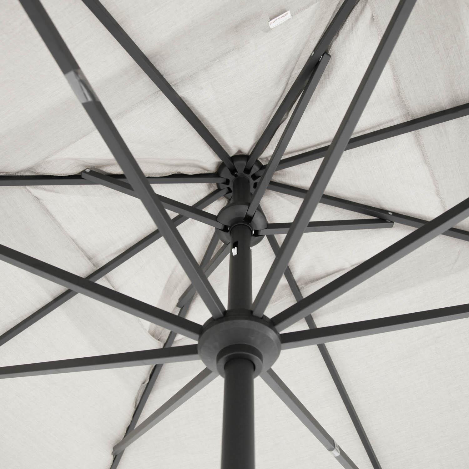 Hub Detail - Black / Cast Ash thumbnail