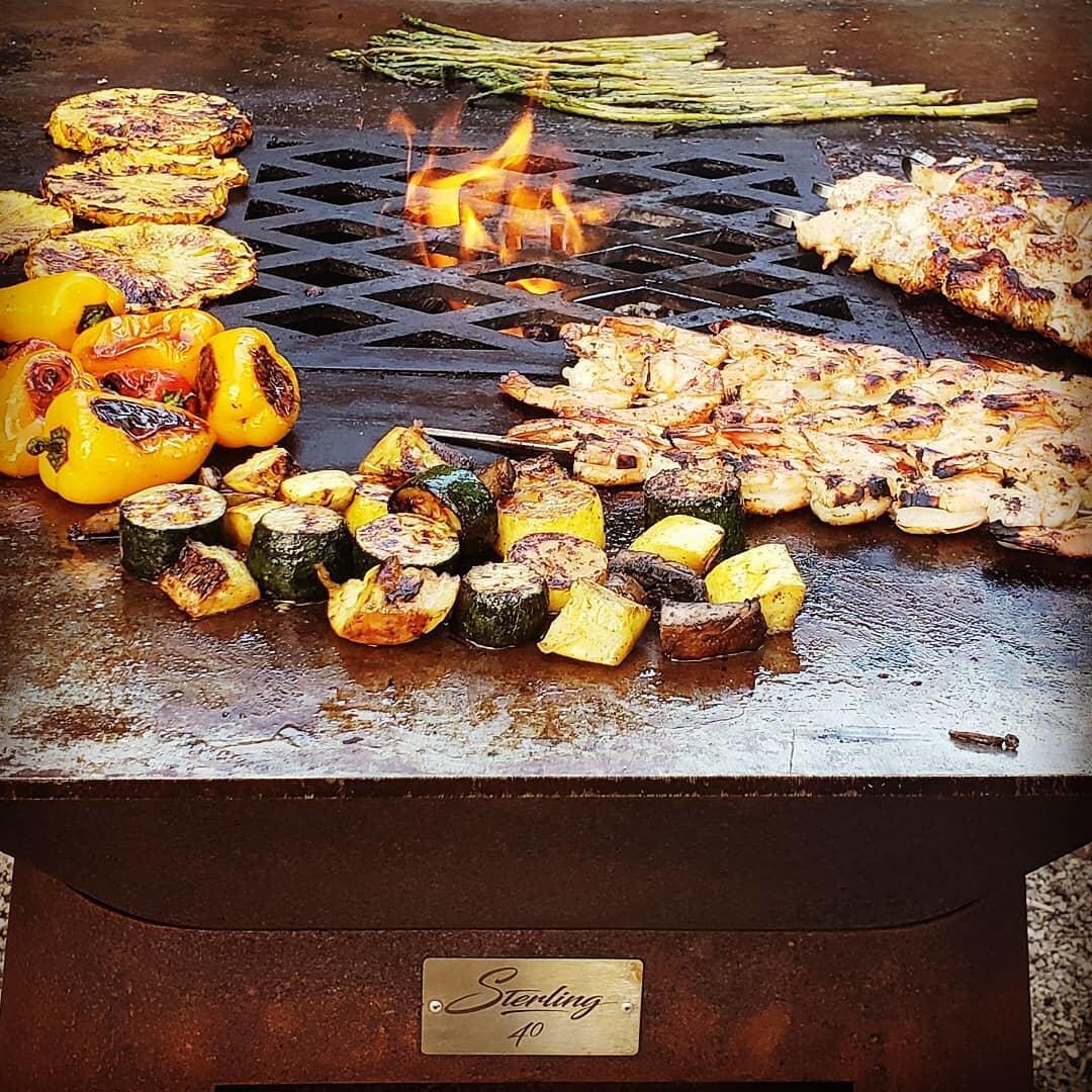 Hancock Grills STR-40-MDL Sterling 40 Wood & Charcoal Grill - Grilling Veggies thumbnail