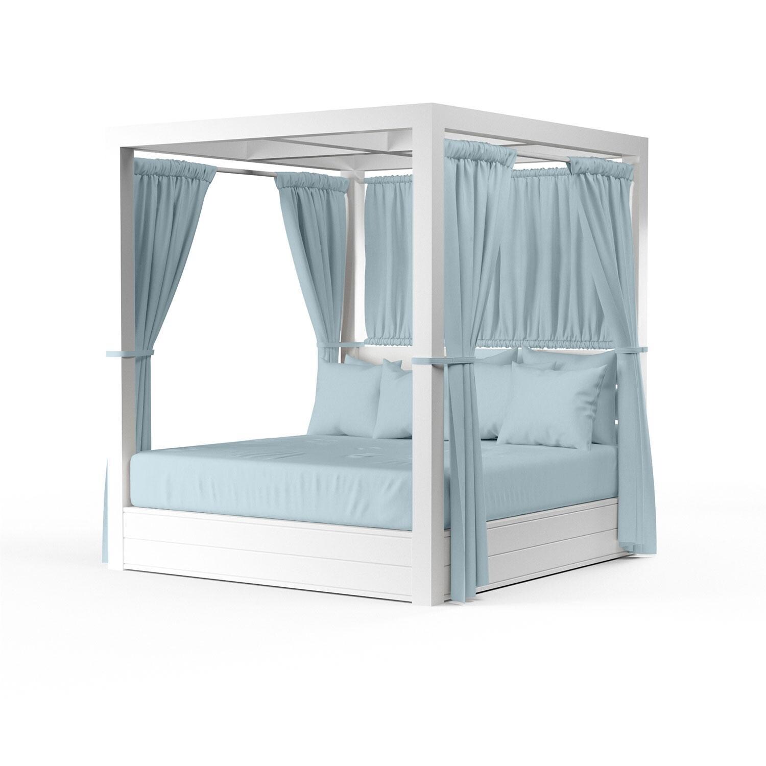 Newport Aluminum Resort King Daybed in Canvas Skyline w/ No Welt by Sunset West - Display - White Background thumbnail