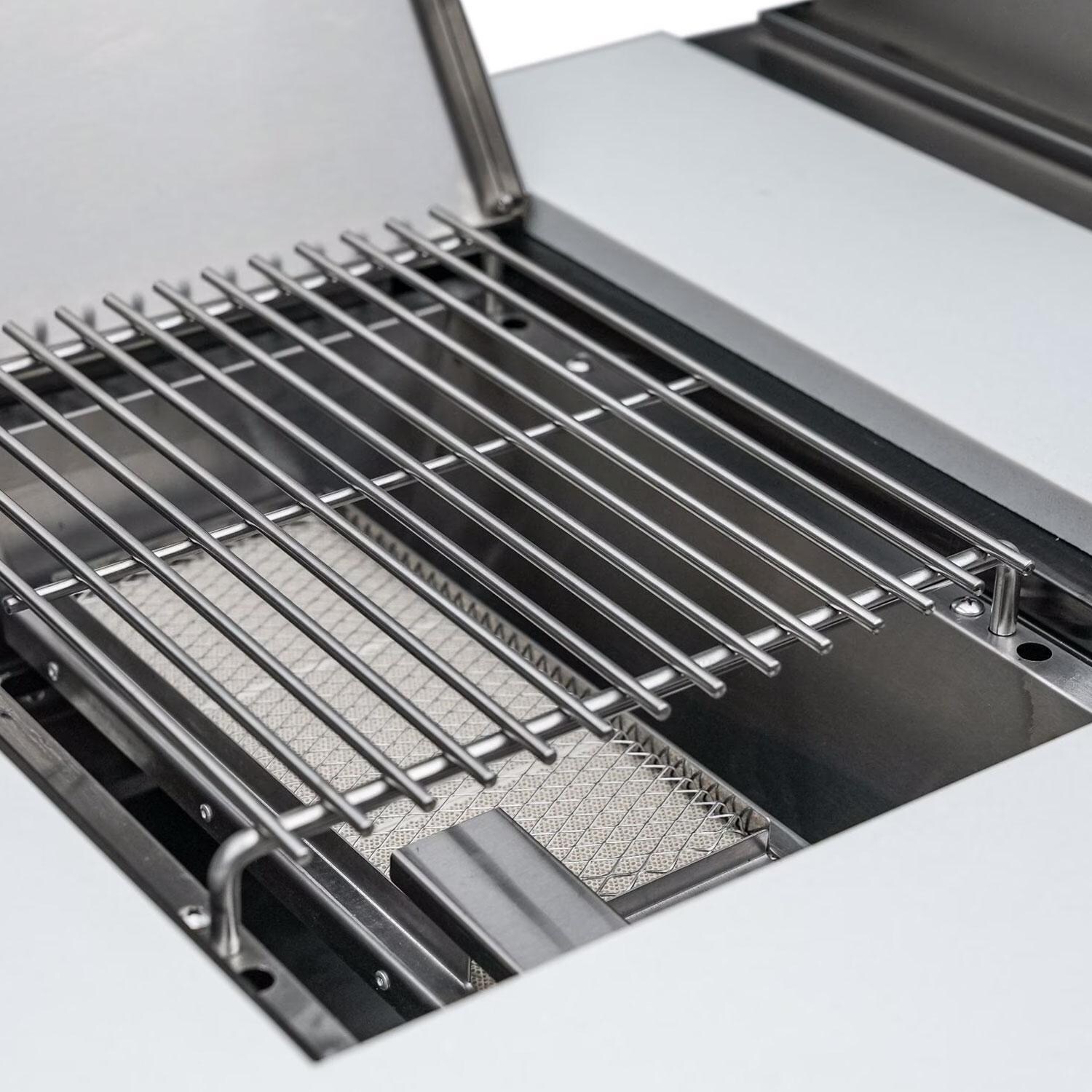 Mont Alpi Black Series 10 Ft Propane Outdoor Kitchen Island w/ Side Burner & Refrigerator - Infrared Side Burner - Detail thumbnail