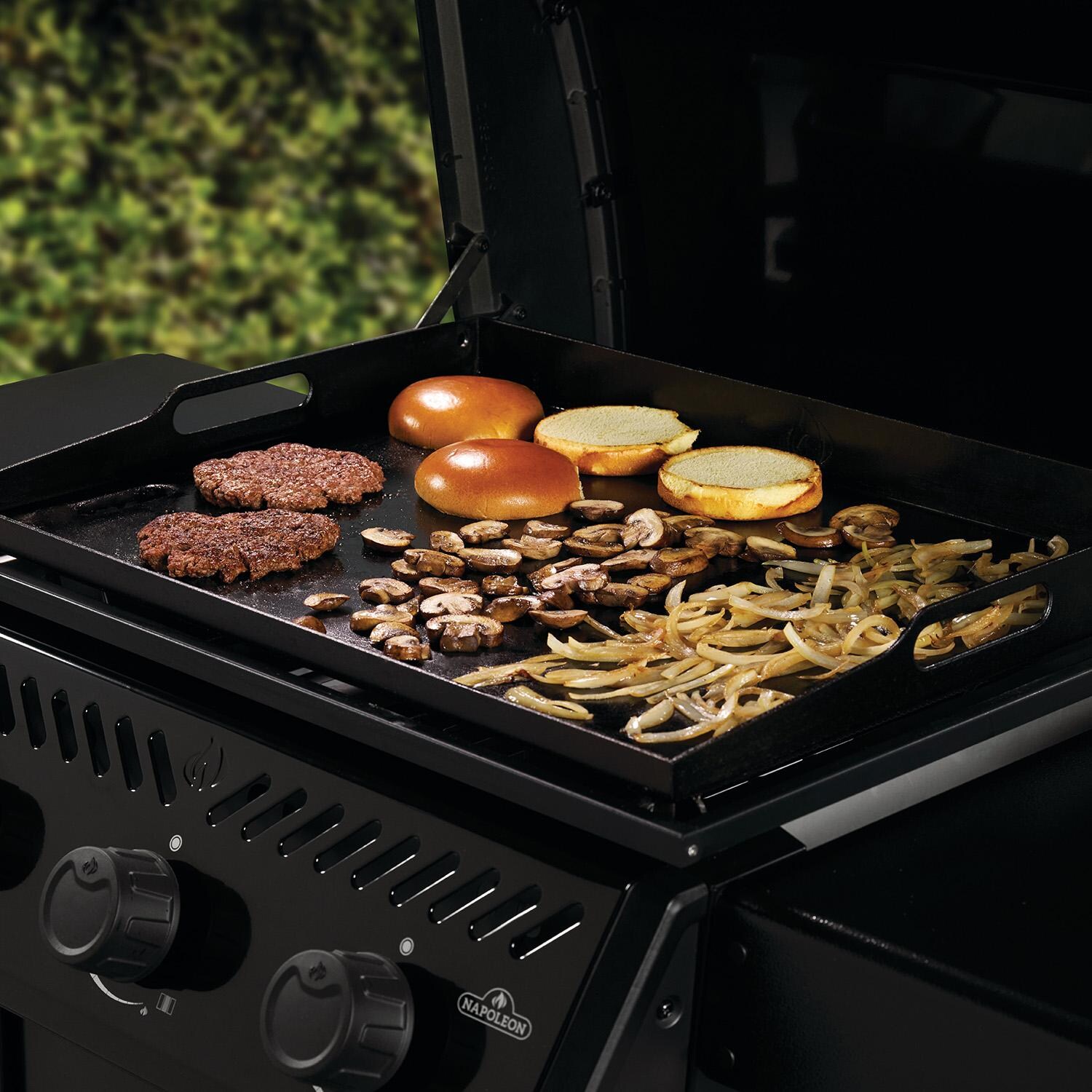 Napoleon F24DFTNK 24-in Natural Gas Griddle - Cooking Burgers - Lifestyle thumbnail