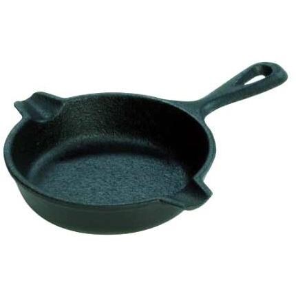 Lodge 3.5-Inch Logic Miniature Cast Iron Skillet - LMS3