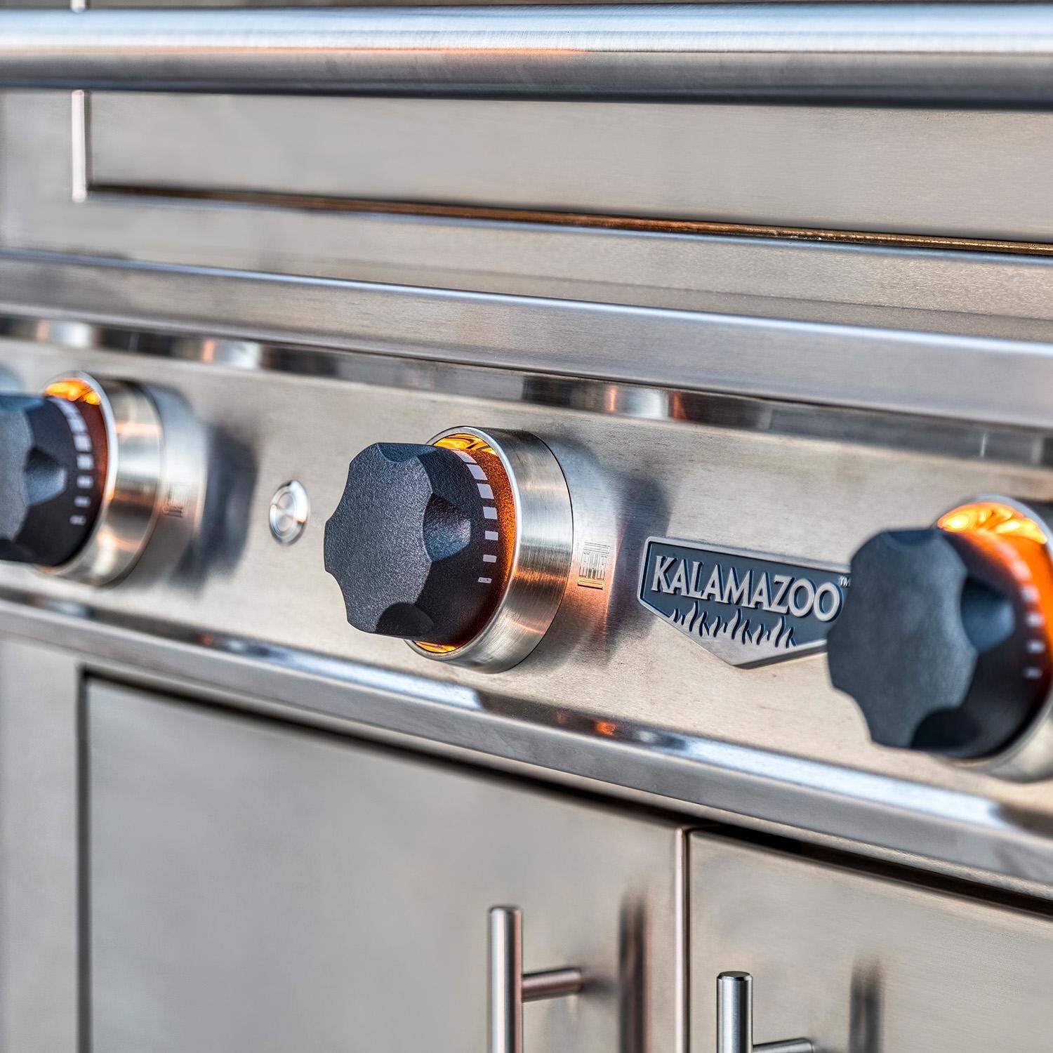 Kalamazoo K750HB Built-In Hybrid Fire Grill - Natural Gas - Control Knob Lights thumbnail