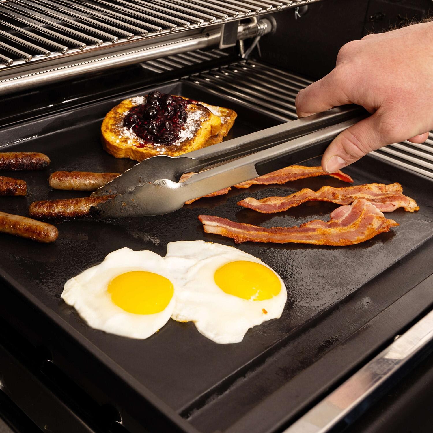 Broil King Porcelain Baron/ Crown Plancha - 11343 - Cooking Breakfast - Lifestyle thumbnail