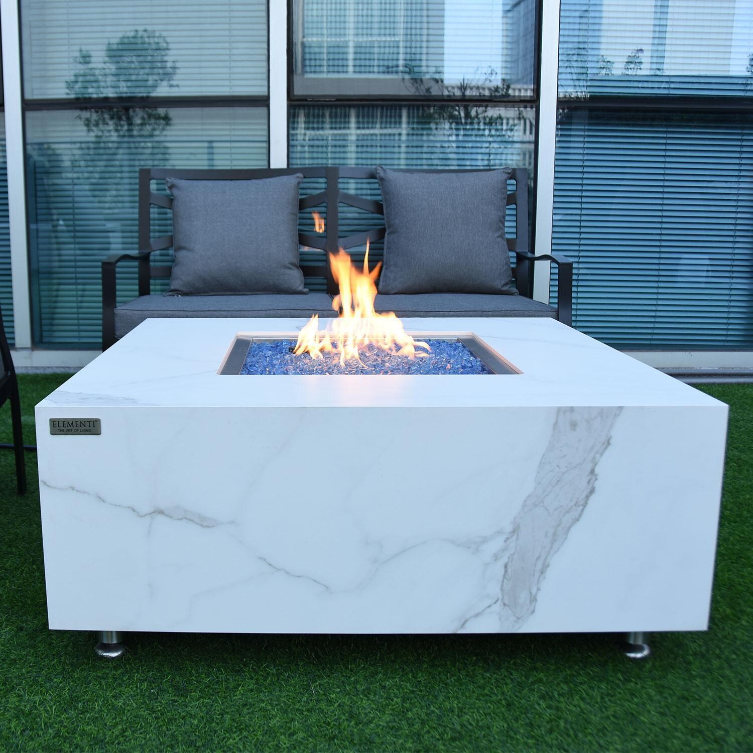 Bianco 39-in Square Concrete Natural Gas Fire Pit in White by Elementi