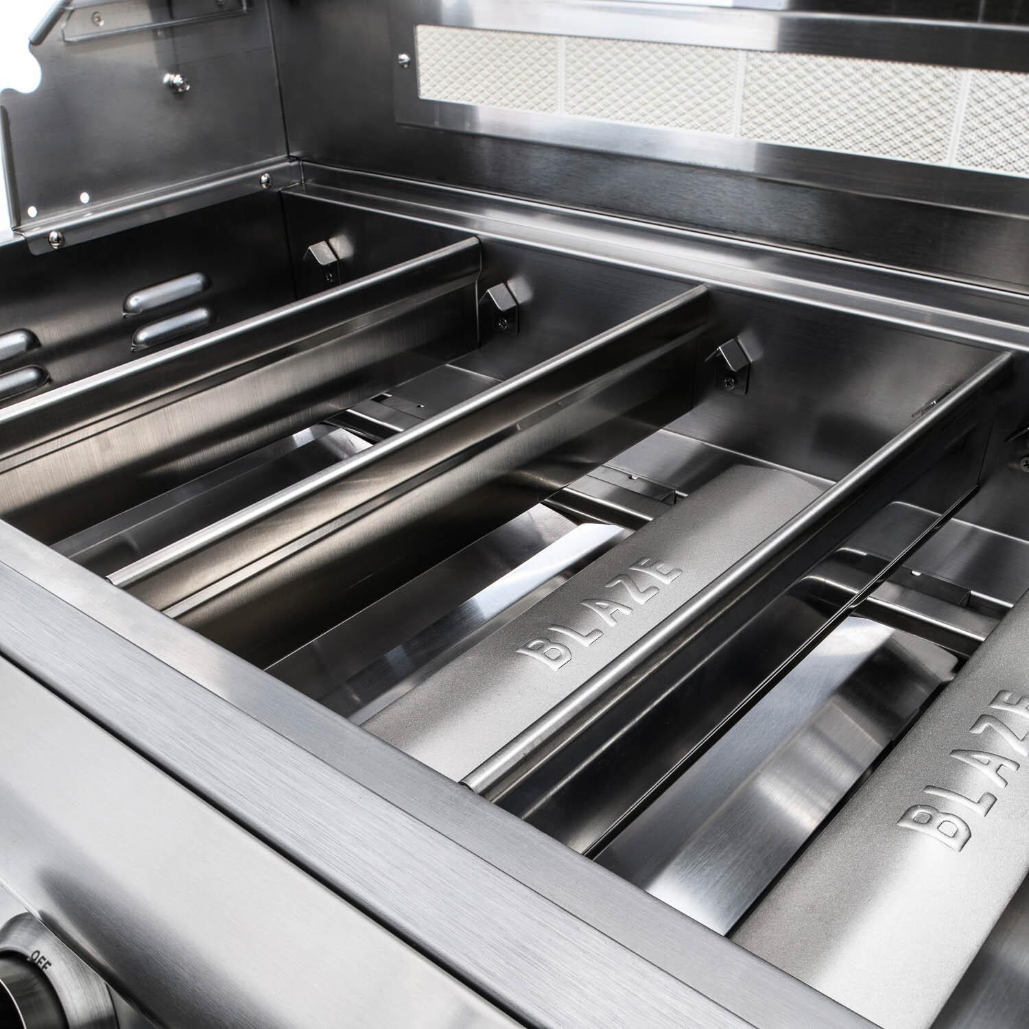 Blaze BLZ-4LTE2-NG Premium LTE 32-Inch 4-Burner Built-In Natural Gas Grill - Burners With Heat Zone Separators - Detail thumbnail