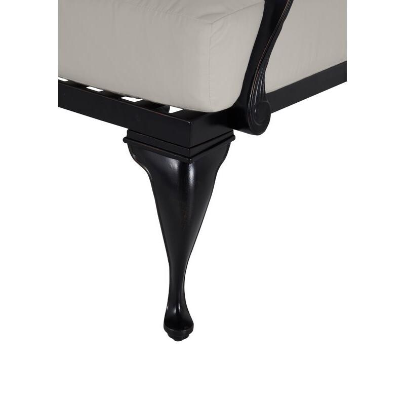 Summer Classics 40672+889P6101N Provance Lounge Chair - Leg Detail thumbnail