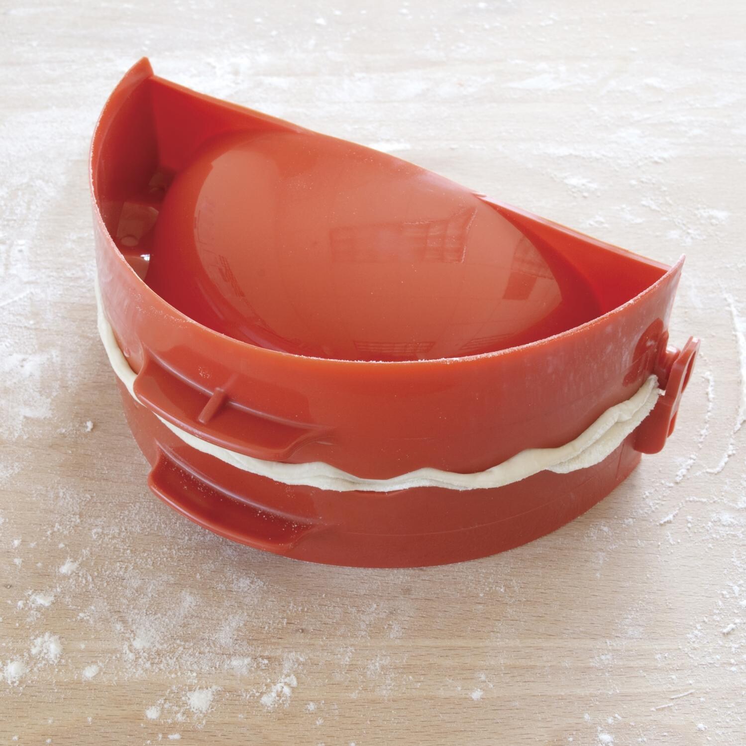 Making A Pizzacraft Calzone - Step 3 thumbnail