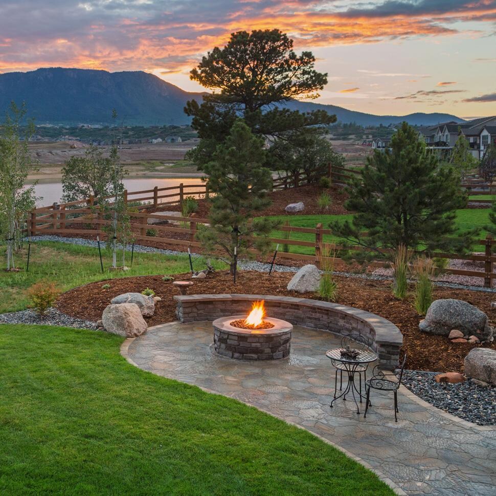 Warming Trends FC42NG Circular 42 Inch Natural Gas Ready To Finish Fire Pit Kit - Backyard Sunset