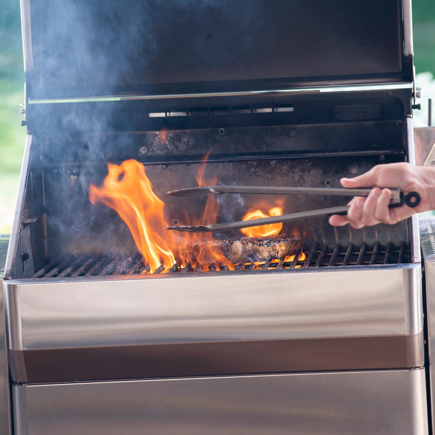 Memphis Grills VGB0001S Pro ITC3 28-Inch Built-In Pellet Grill - In Use thumbnail