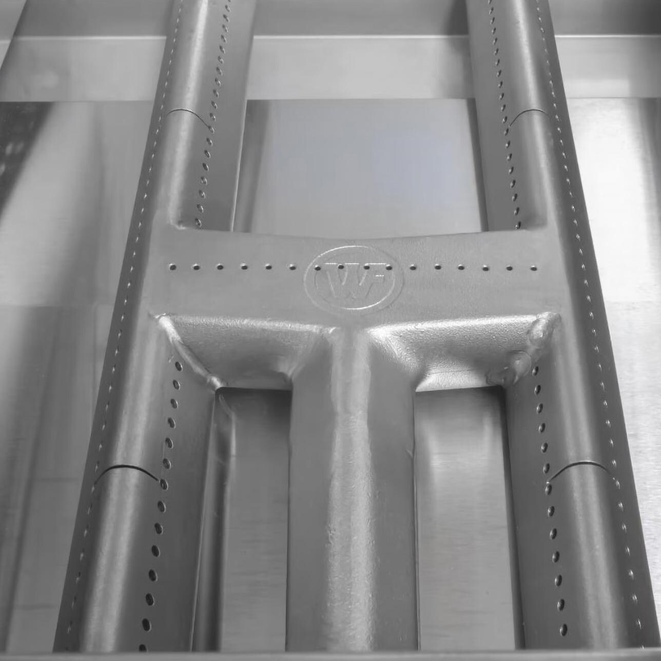 Wildfire WF-PRO42G-RH-NG Ultimate Grill Outdoor Kitchen Package w/15 Inch Side Griddle and 24 Inch Dual Refrigerator Drawers - Burner - Lifestyle thumbnail