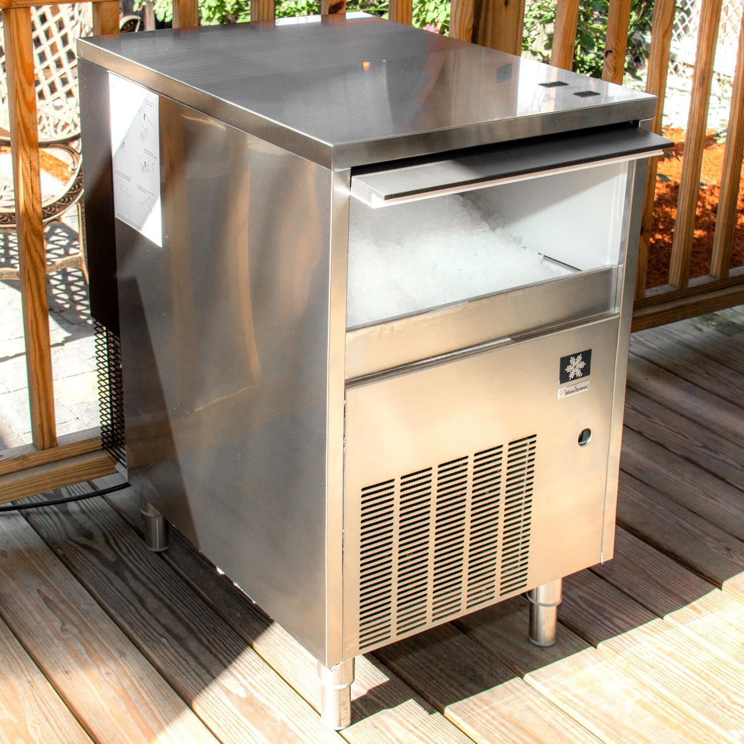 Manitowoc 20Inch 181 Lb. Undercounter Freestanding Flake Ice Maker