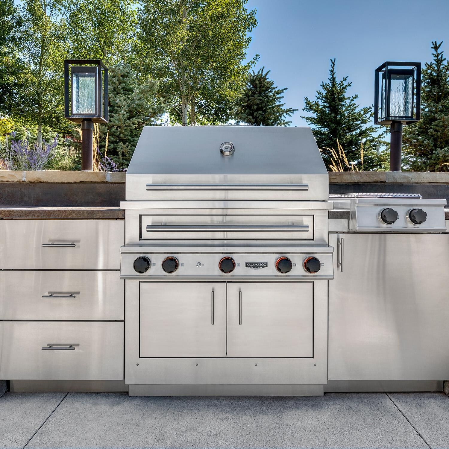 Kalamazoo K-CKTPD Built-In Double Cooktop - Natural Gas - Shown with Hybrid Fire Grill