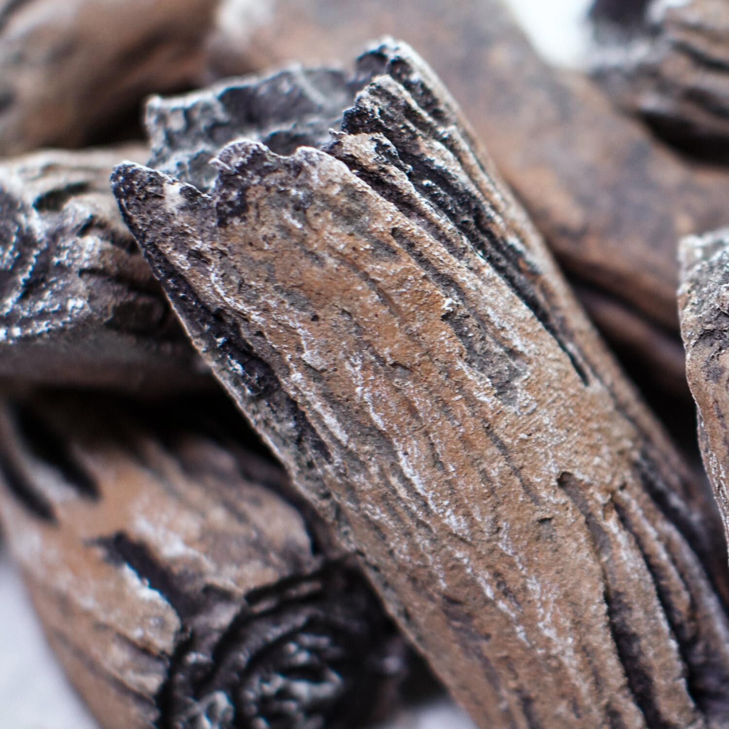 Enhance A Fire - NWDT6-CM - Northwest Log Set - Close Up Detail thumbnail