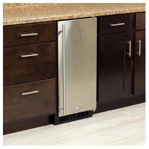 Marvel 15-Inch Clear Cube Ice Maker - Lifestyle View thumbnail