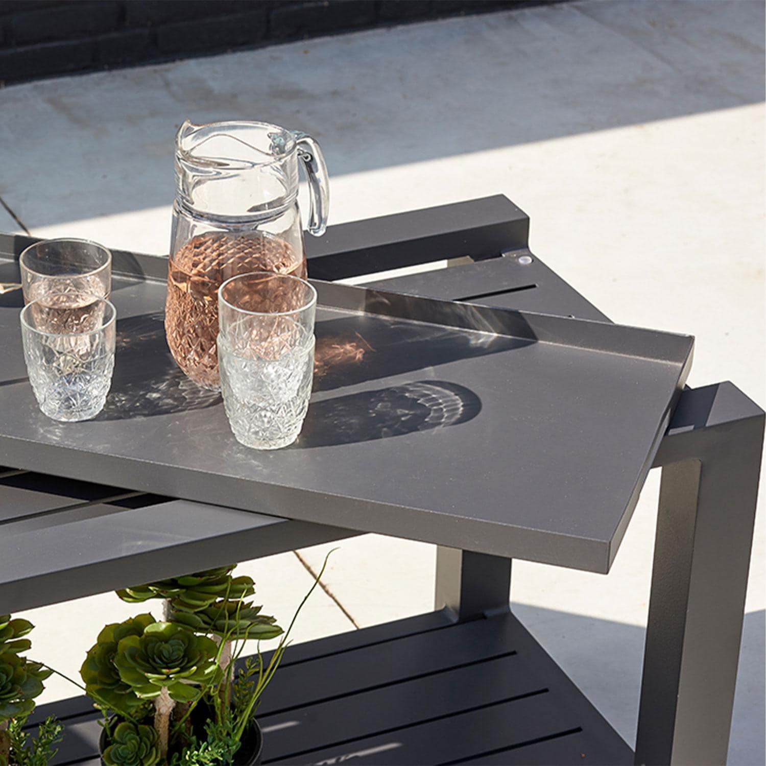 Easy Aluminum Serving Trolly/Tray in Gray By KETTLER - Serving Tray on Trolley - Detail thumbnail