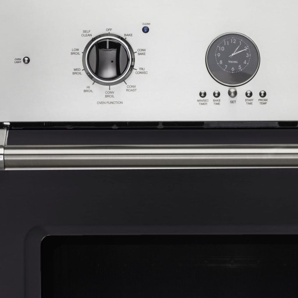 Viking Professional 5 Series Premiere 27-Inch Convection Electric Oven - Close-up of Controls thumbnail