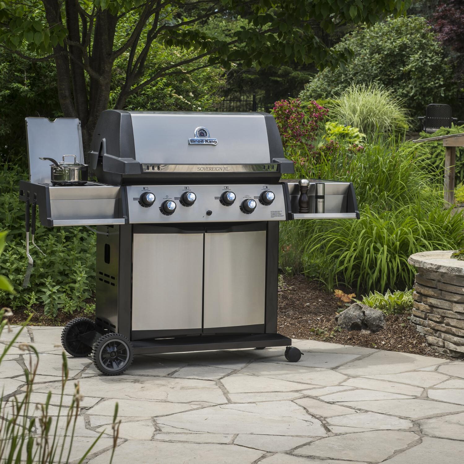 Broil King Sovereign XLS 90 4-Burner Freestanding Gas Grill - In Use thumbnail