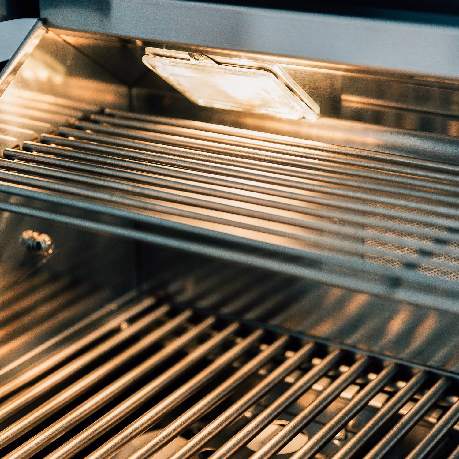 Summerset TRL32-LP TRL 32-Inch 3-Burner Propane Grill With Rotisserie - Warming Rack thumbnail