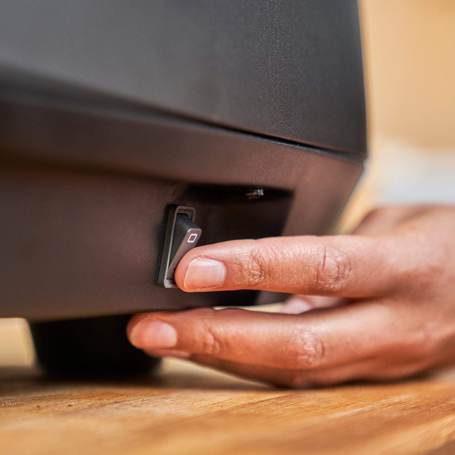 Ooni UU-P12700 Volt 12 Electric Pizza Oven - Power Switch thumbnail